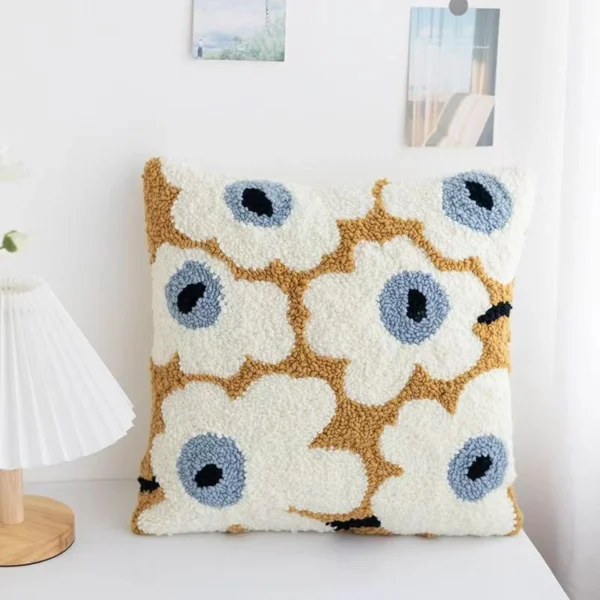 Punch Needle Pillow Kit | White Flowers